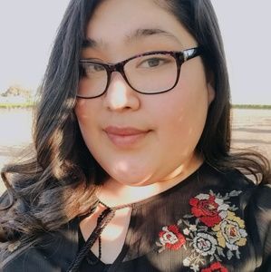 Meet your Posher, Monica